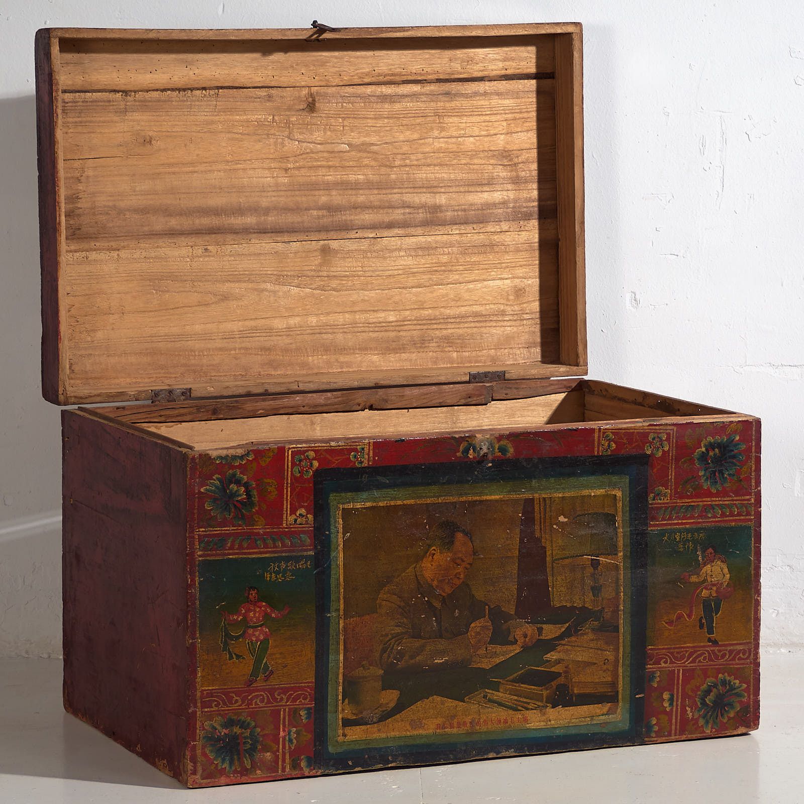 Antique Chinese Storage Trunk With Chairman Mao Painting (C.1900) #6
