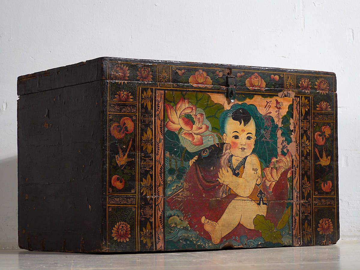 Dark Antique Oriental Trunk (C.1900) #4 photo for sale