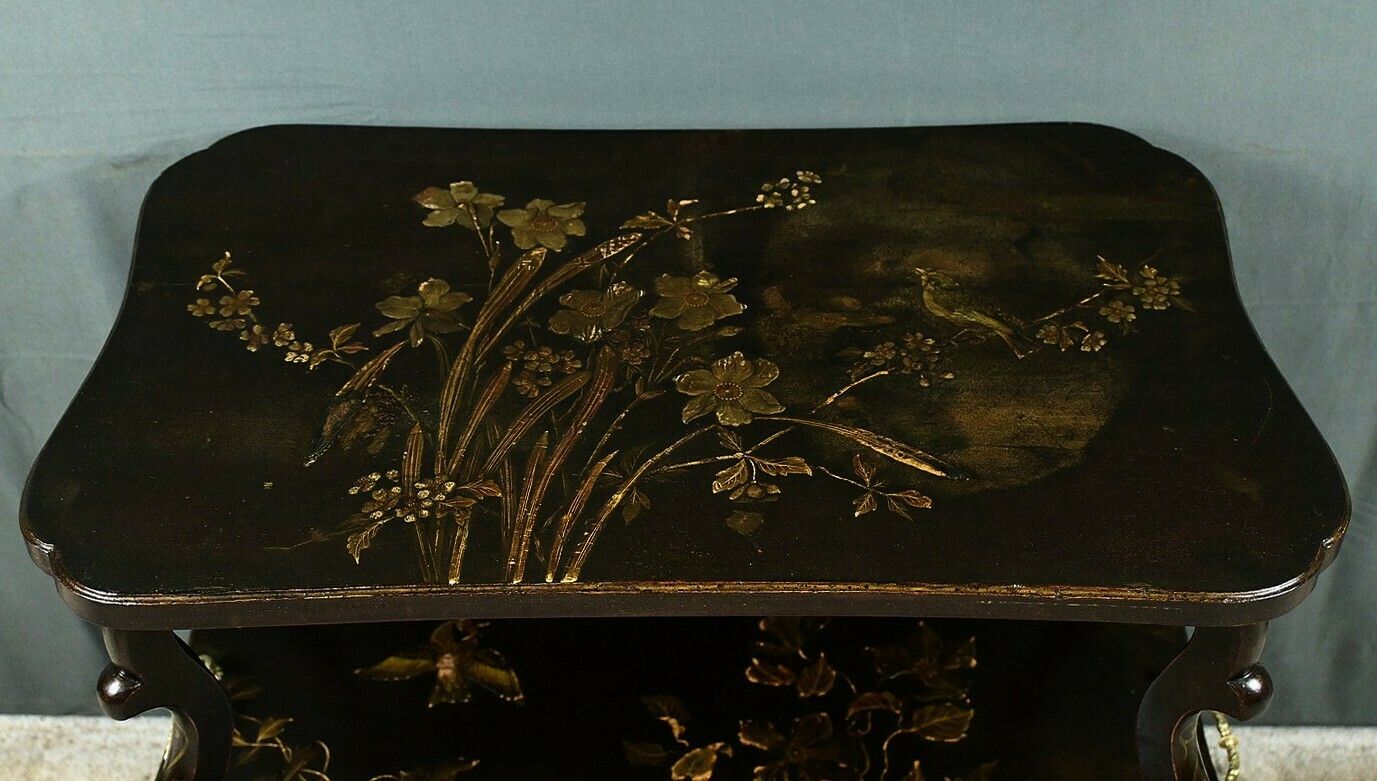 Lacquered Wooden Tea Table With Asian Decorations – Late 19th Century photo Furniture