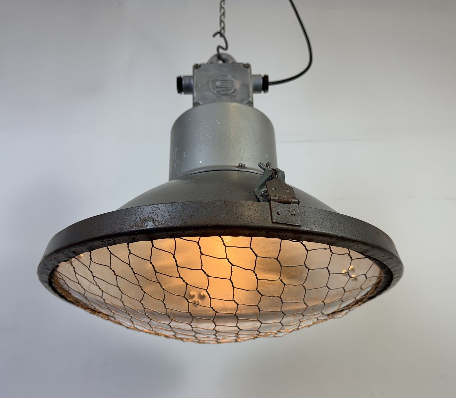 Lighting Industrial Grey Hammer Paint Pendant Lamp From Elektrosvit, 1960s, 4x photo