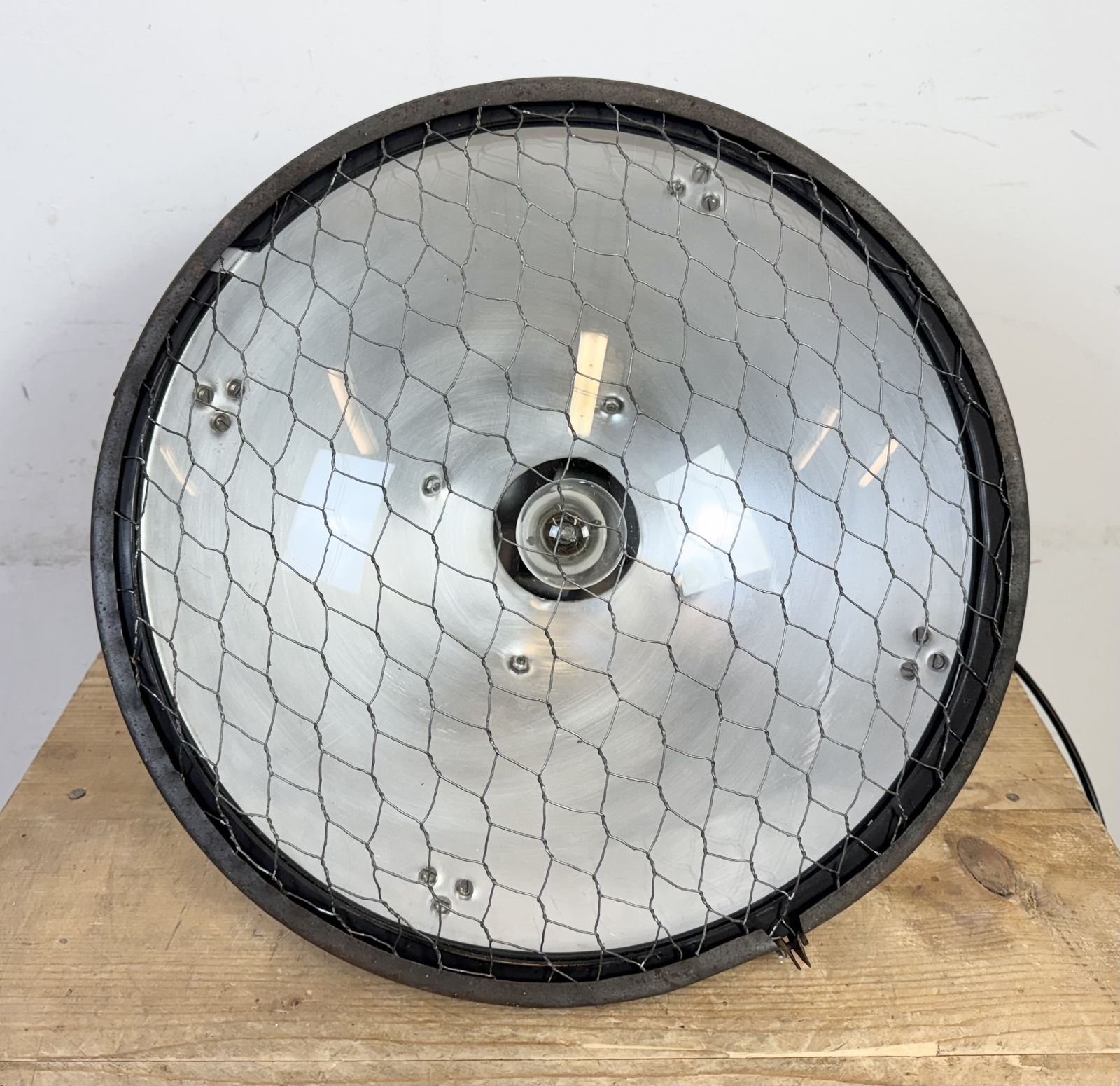 photo vintage Industrial Grey Hammer Paint Pendant Lamp From Elektrosvit, 1960s, 4x
