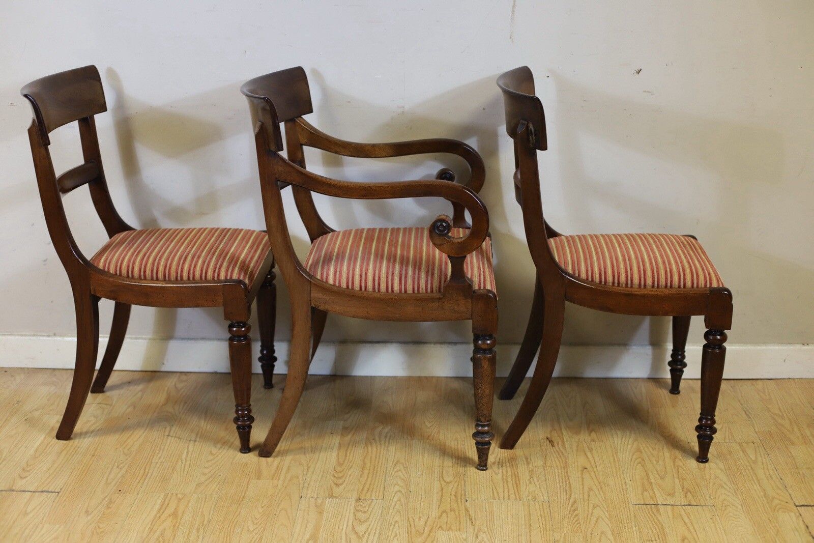 Lovely Set Of Six Bar Back Dining Chairs photo vinterior
