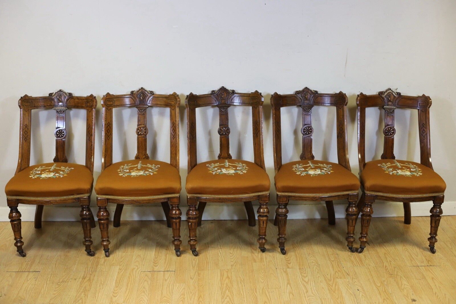 Stunning Set Of Fourteen Victorian Pollard Oak Dinning Chairs photo Furniture