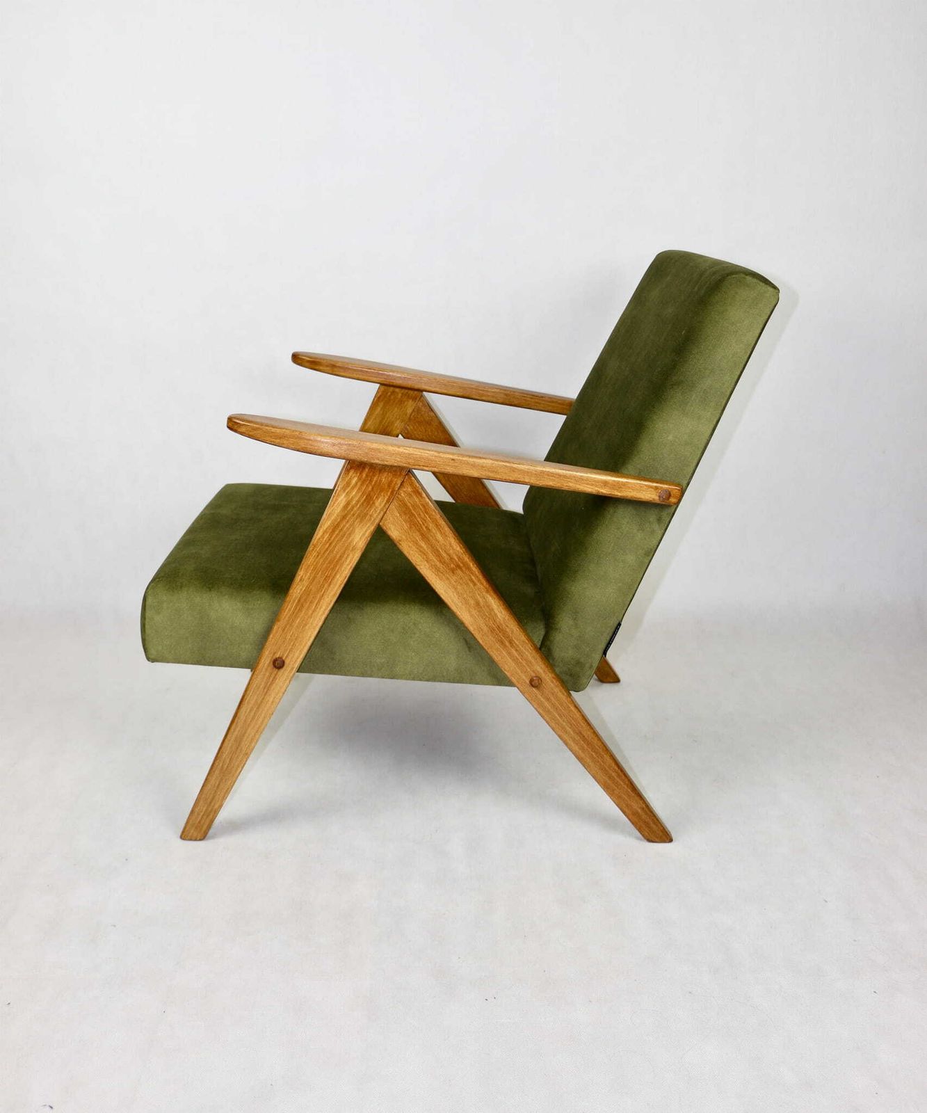 Armchair B 310 Var Olive Green Velvet photo vintage