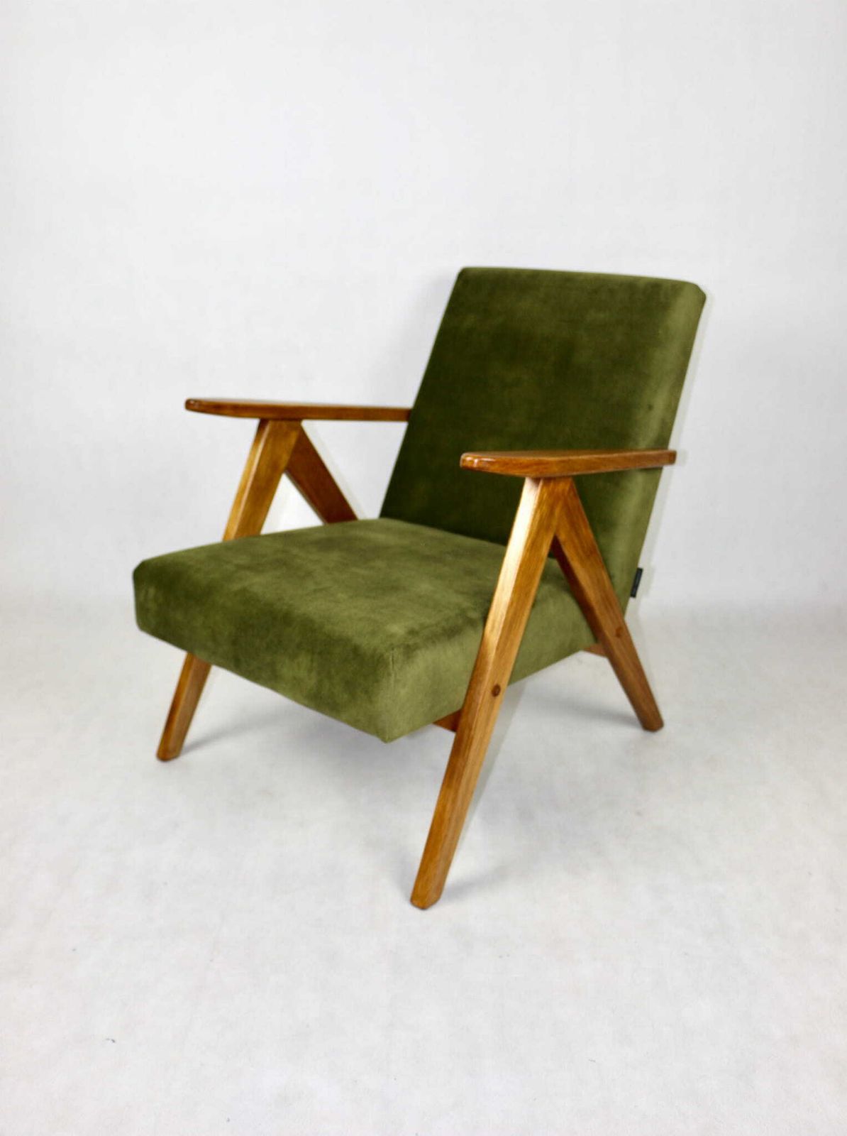 photo furniture Armchair B 310 Var Olive Green Velvet