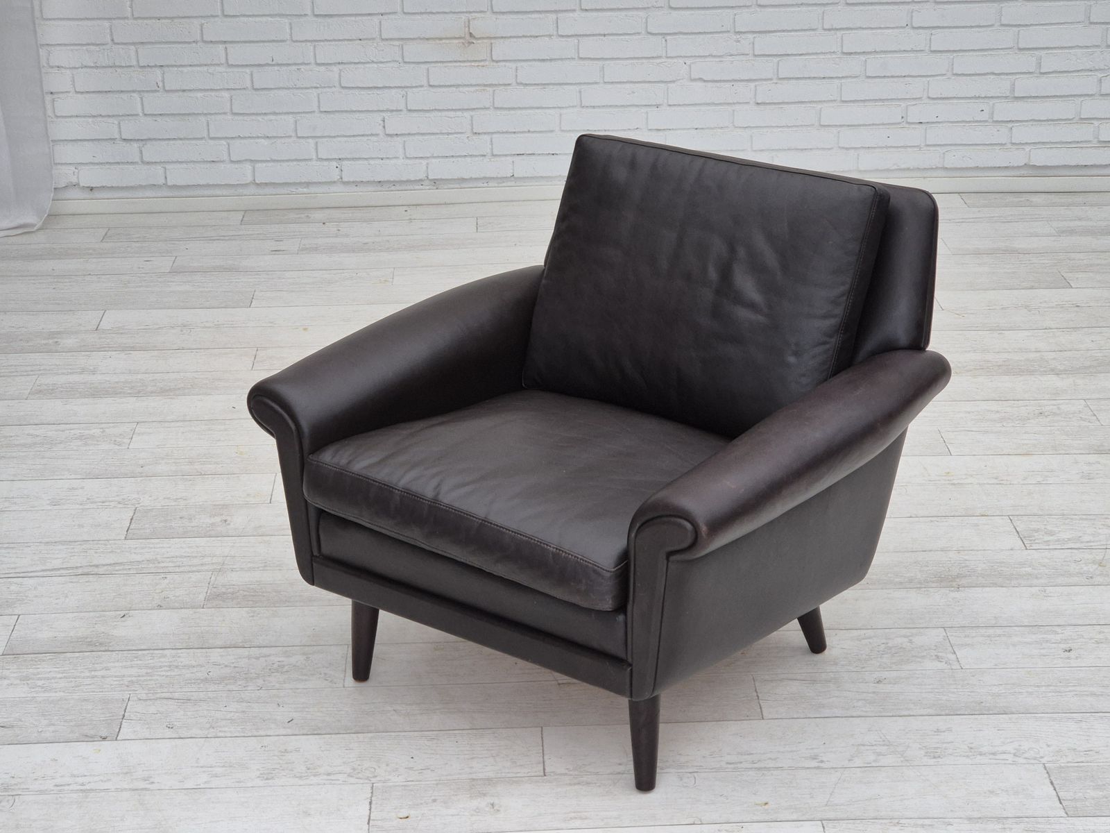 Ca. Jaren 1960, Deens Design Van Aage Christiansen, Model "Diplomat", Fauteuil Met Voetenbank. photo furniture