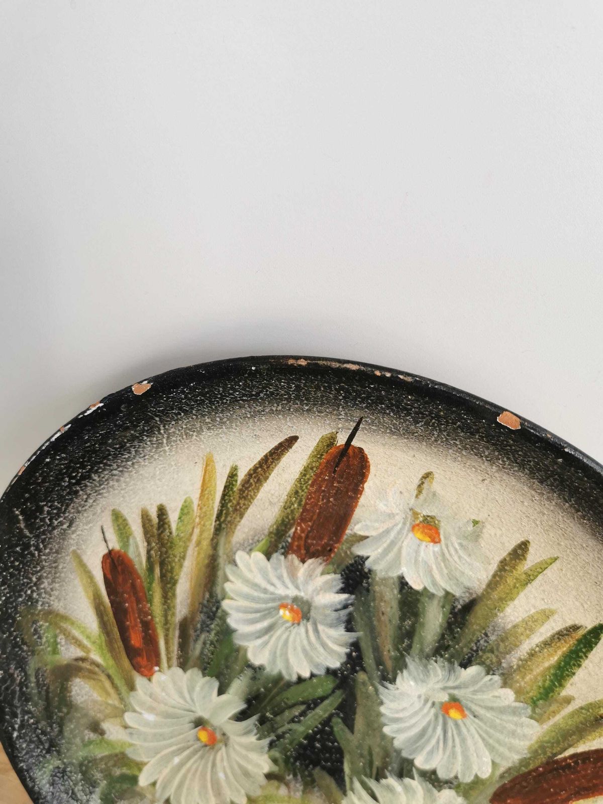 Set Of 3 Vintage Clay Wall Hanging Plates / Hand Painted Still Life Swamp Plants And White Flowers / 1970s Yugoslavia / Hand Made Home Decor photo vinterior