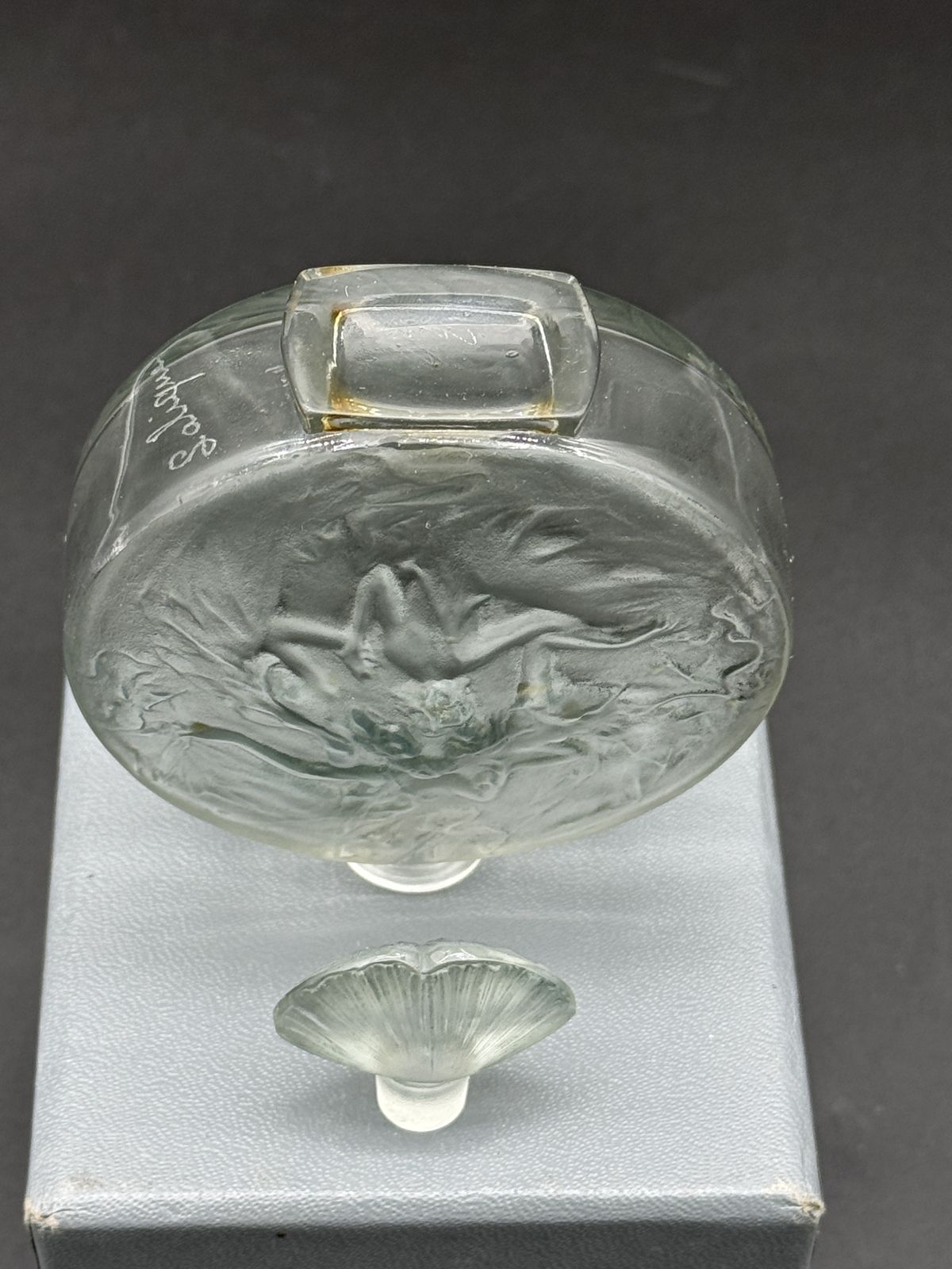 A René Lalique Rosaces Figurines Perfume Bottle. photo buy