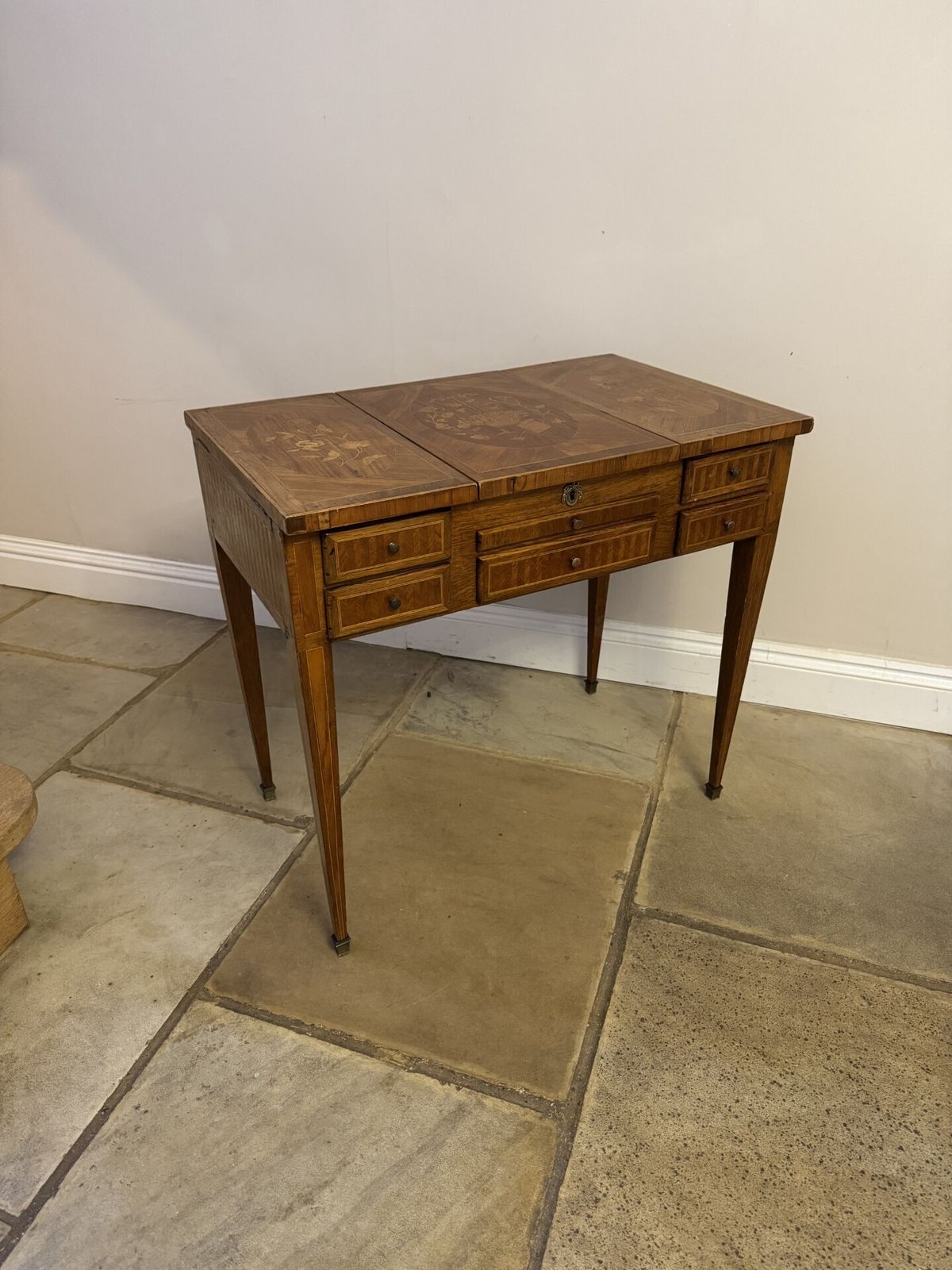 Attractive Antique French Ladies Quality Marquetry Inlaid Kingwood Dressing Table photo for sale