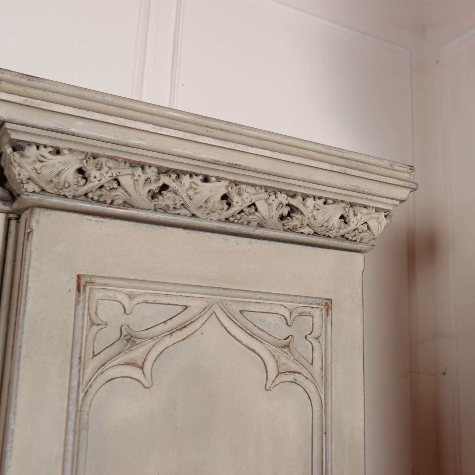 19th Century English Country House Gothic Wardrobe photo Furniture