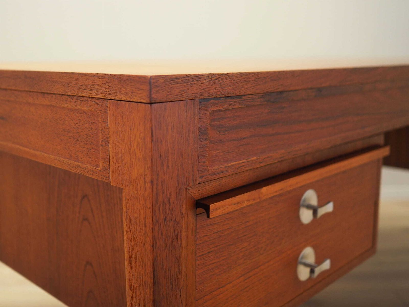 Meubels Teakhouten Bureau, Deens Design, Jaren 1970, Ontwerper: Finn Juhl, Fabrikant: France & Son photo
