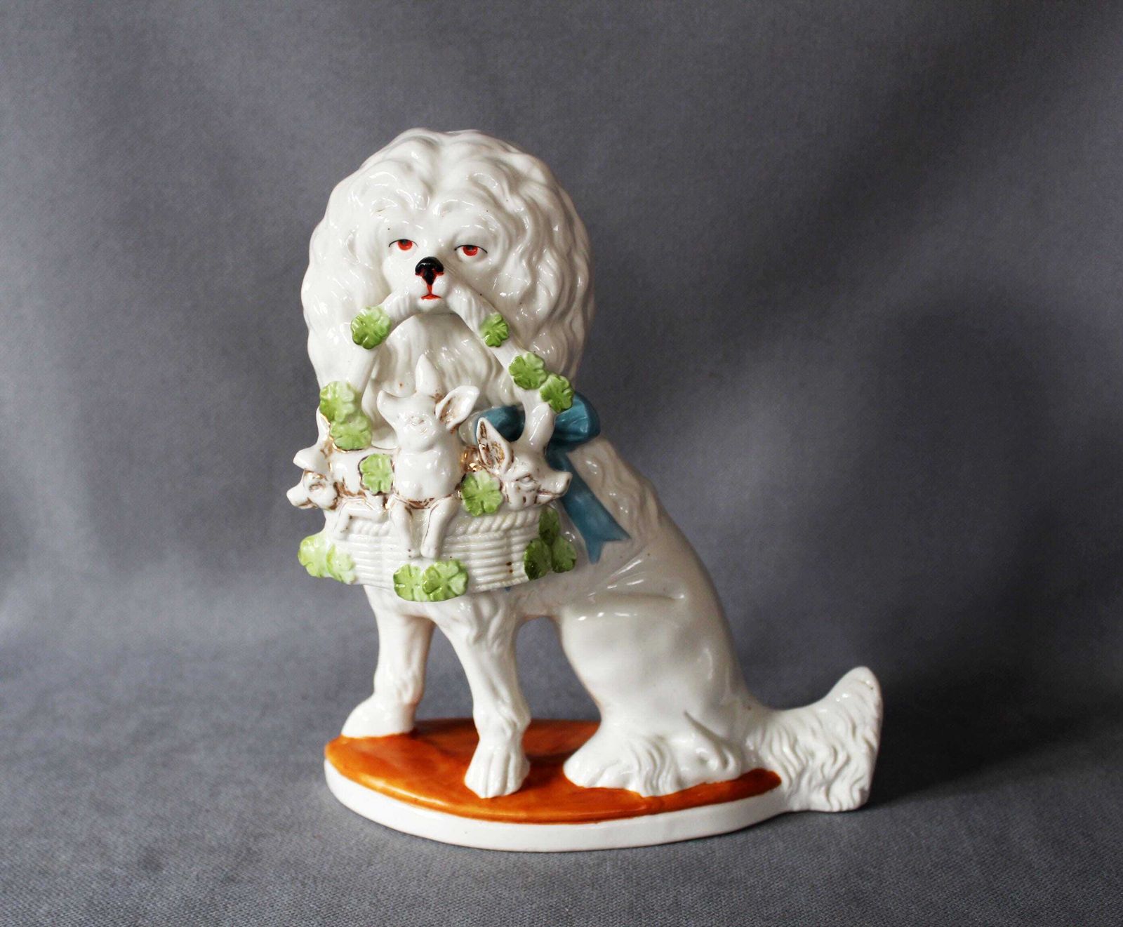 Large Antique Mantel Porcelain Poodle Dog With Basket, German Wally Dog, Hand Painted, Piglets Pigs In Basket, Gold Decoration, 19th Century