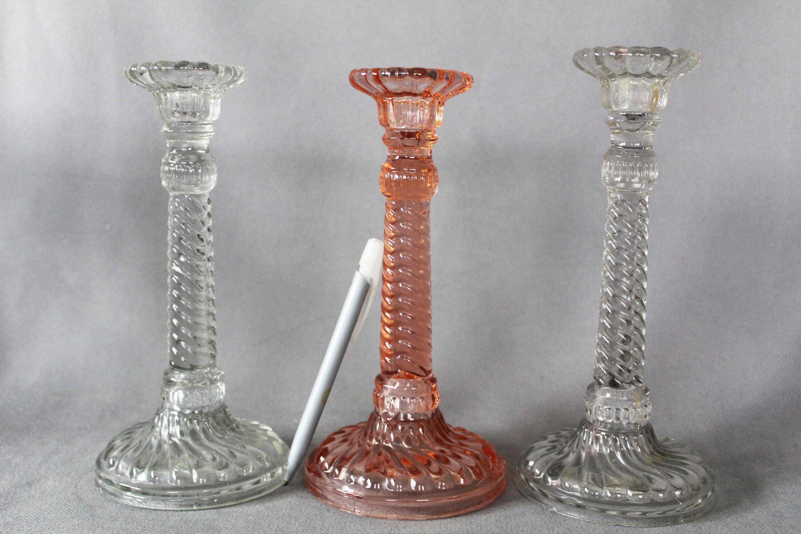 Three Art Deco Pressed Glass Candlestick Holder, Clear And Pink Rosaline Candle Holder, Scailmont Or Durover Belgium, Twisted Design photo vintage