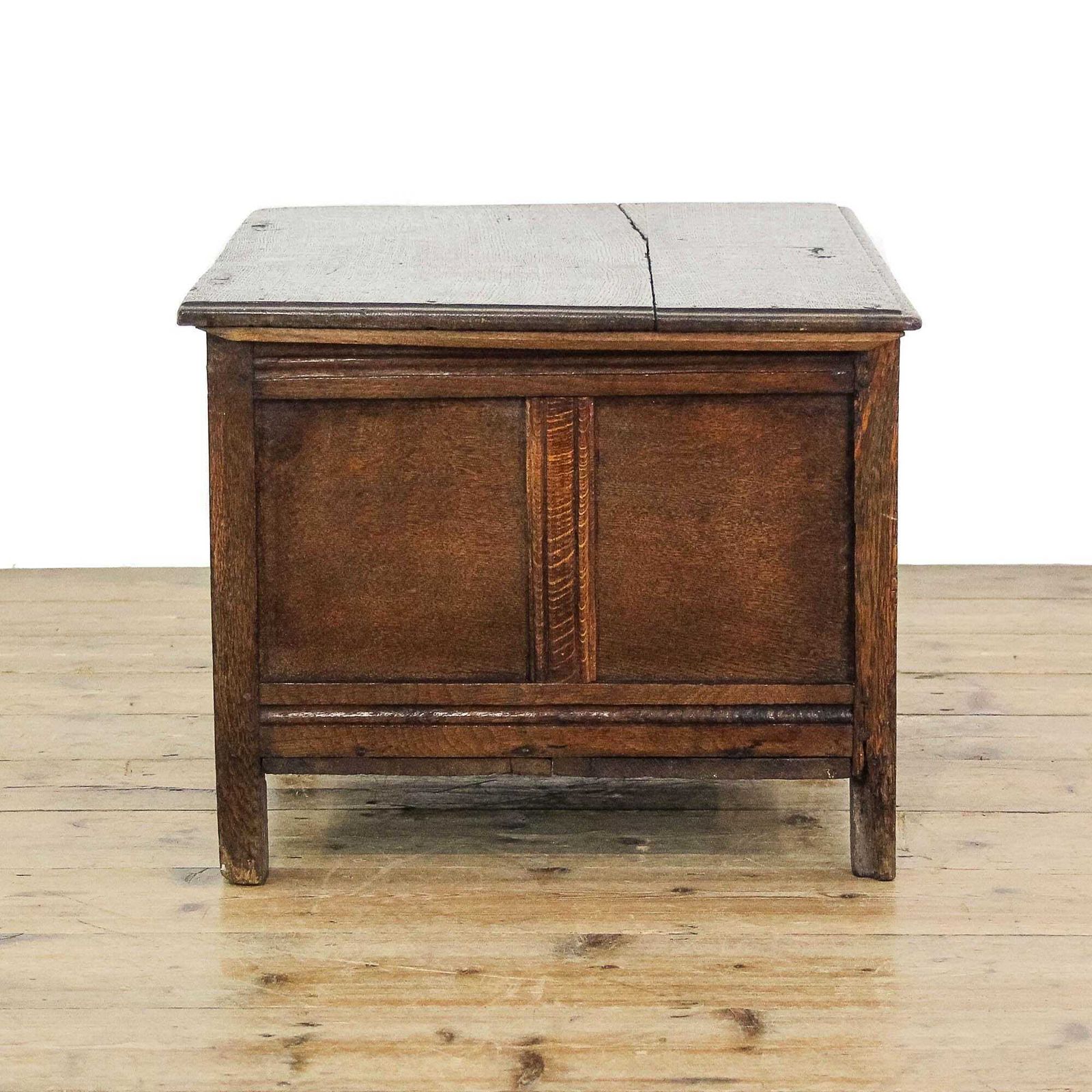 Antique 17th Century Small Oak Coffer | Antique Furniture | Antique Trunk | Antique Oak Storage | Antique Oak Blanket Box photo for sale