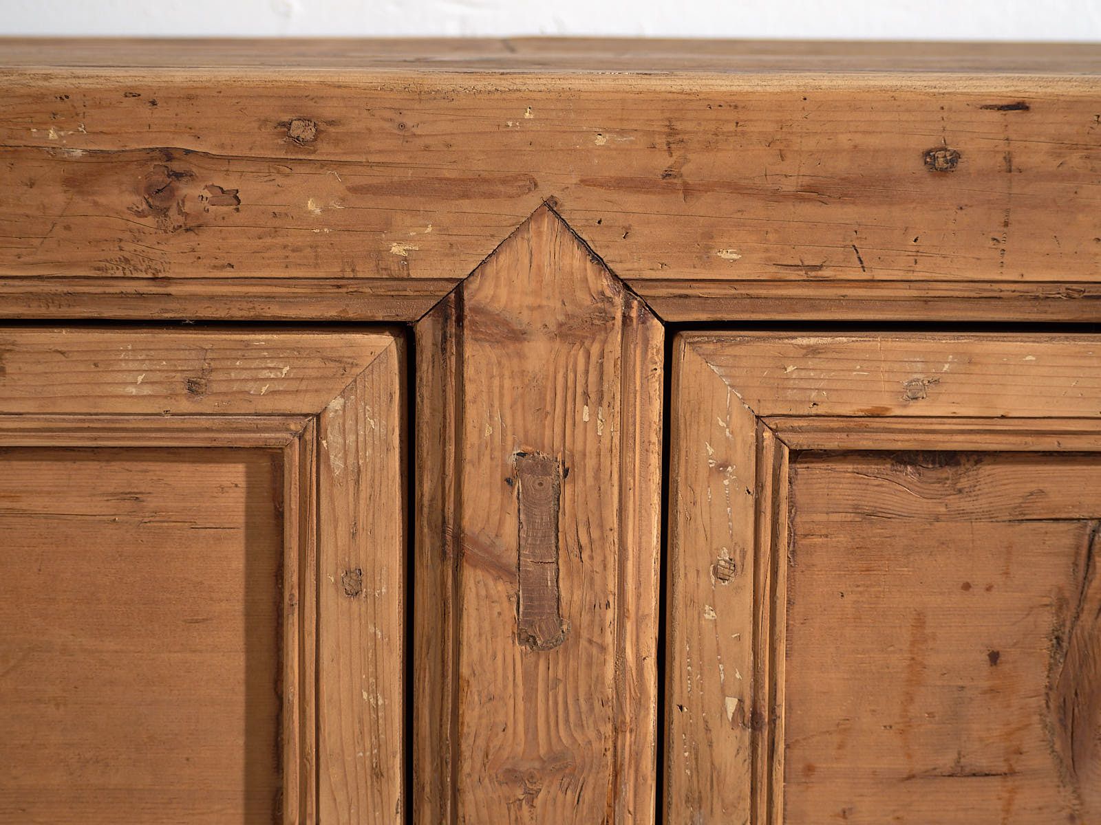 photo furniture Antique Chinese Three Door Sideboard (C.1900) #63