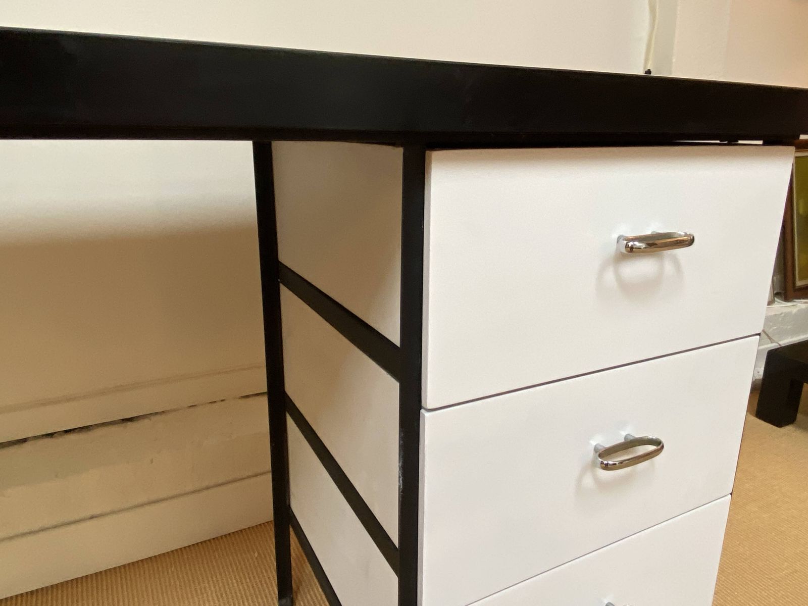 photo vinterior Large Black And White Georges Nelson Desk For Herman Miller, USA, Circa 1950.