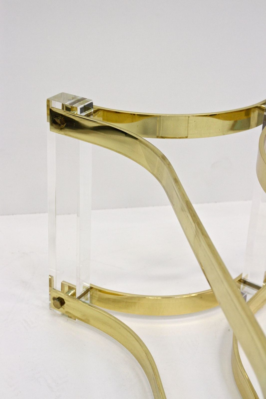 photo vintage Mid Century Lucite/ Brass Coffee Table By A. Albrizzi, Gilt Brass, It Ca. 1970
