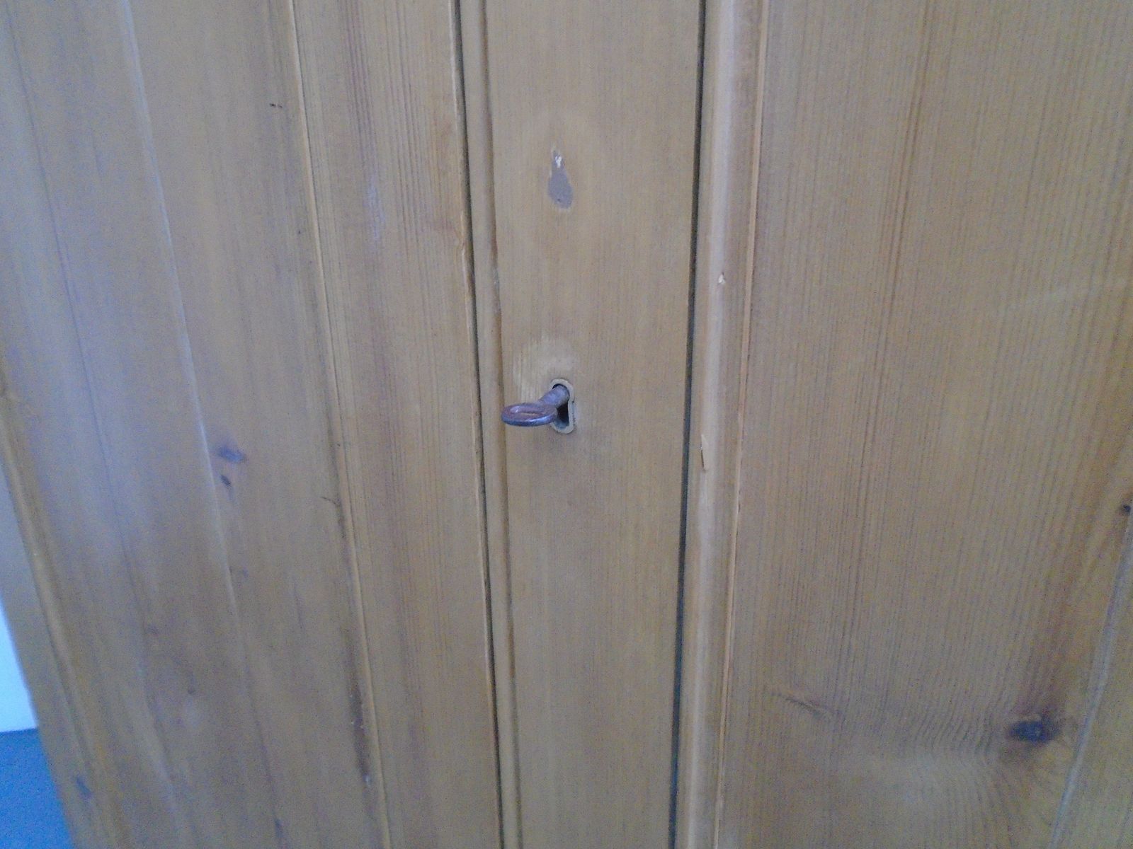 photo furniture A Waxed Victorian Pine 1 Drawer 3 Piece Wardrobe