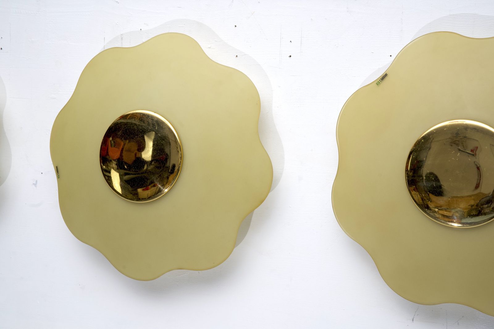 photo for sale Set Of Three Wall Lamps By Fabbian In Murano Glass And Brass. Italy 1970s
