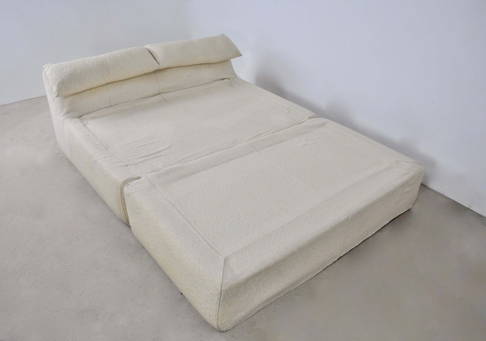 photo furniture Bambole Daybed By Mario Bellini For B&B Italia, 1970s