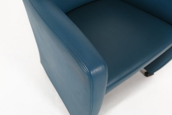 photo furniture Vintage Lounge Chair In Blue Leather From Leolux, 1990s