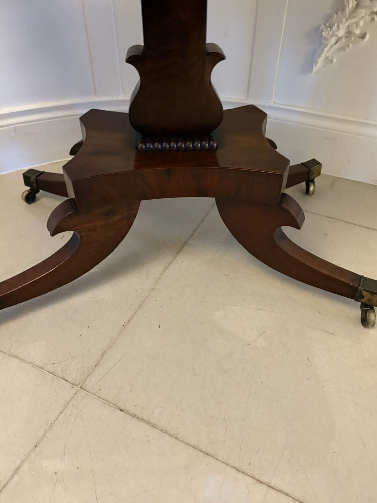 Outstanding Quality Antique 19th Century Figured Mahogany Tea Table photo Furniture
