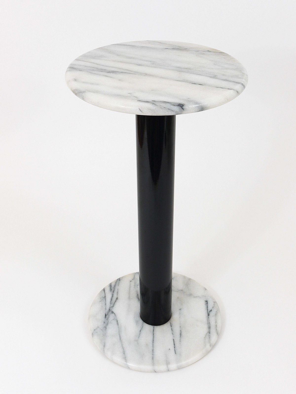 Postmodern White Carrara Marble Flower Stand Pedestal Table, Italy, 1980s photo for sale