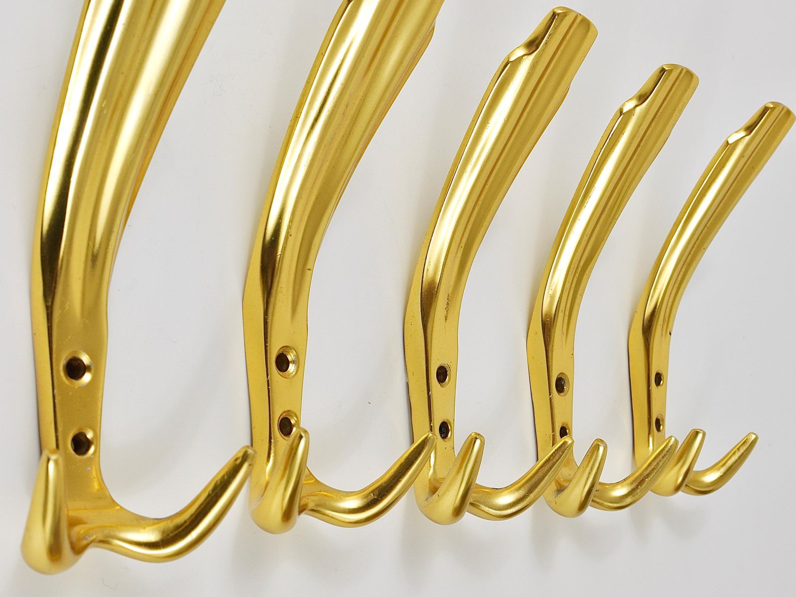photo vinterior Up To Five Golden Hollywood Regency Wall Coat Hooks, Italy, 1970s
