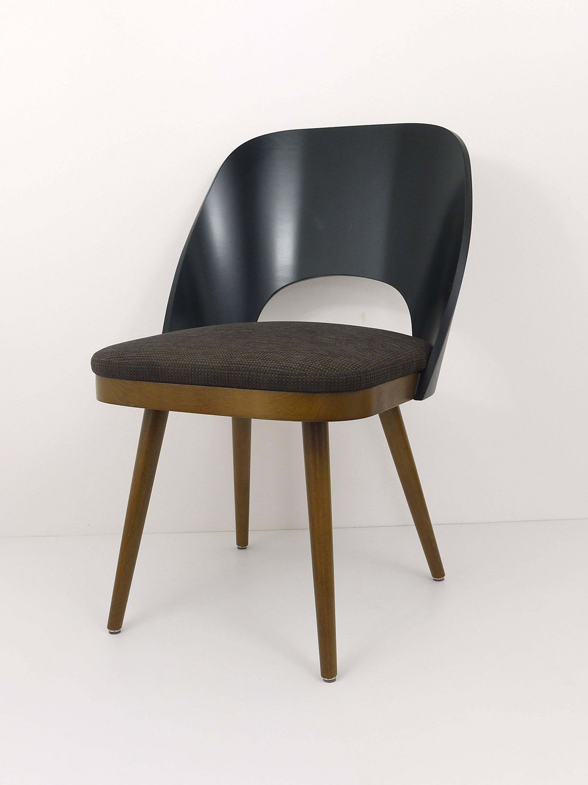 Beautiful Modernist Chairs In The Style Of Oswald Haerdtl, Backhausen, Austria photo vintage
