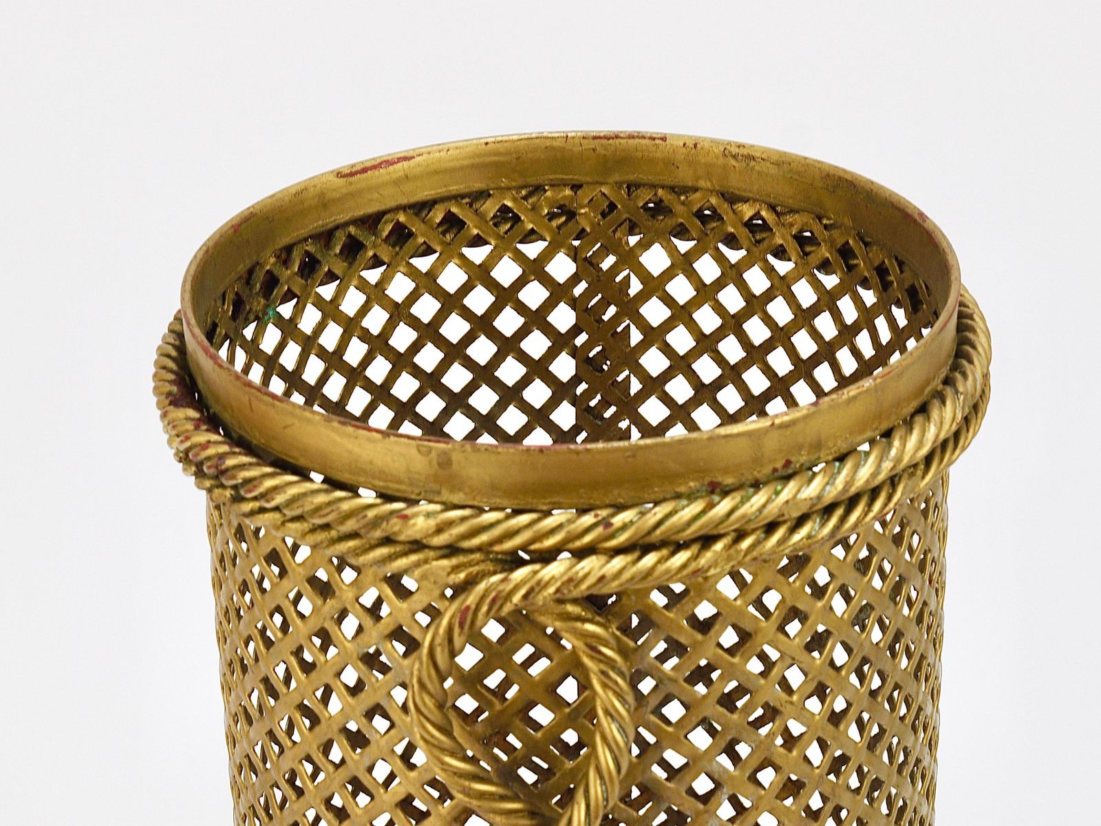 photo vintage Hollywood Regency Gilt Metal Rope & Tassel Umbrella Stand, Li Puma Firenze, 1950