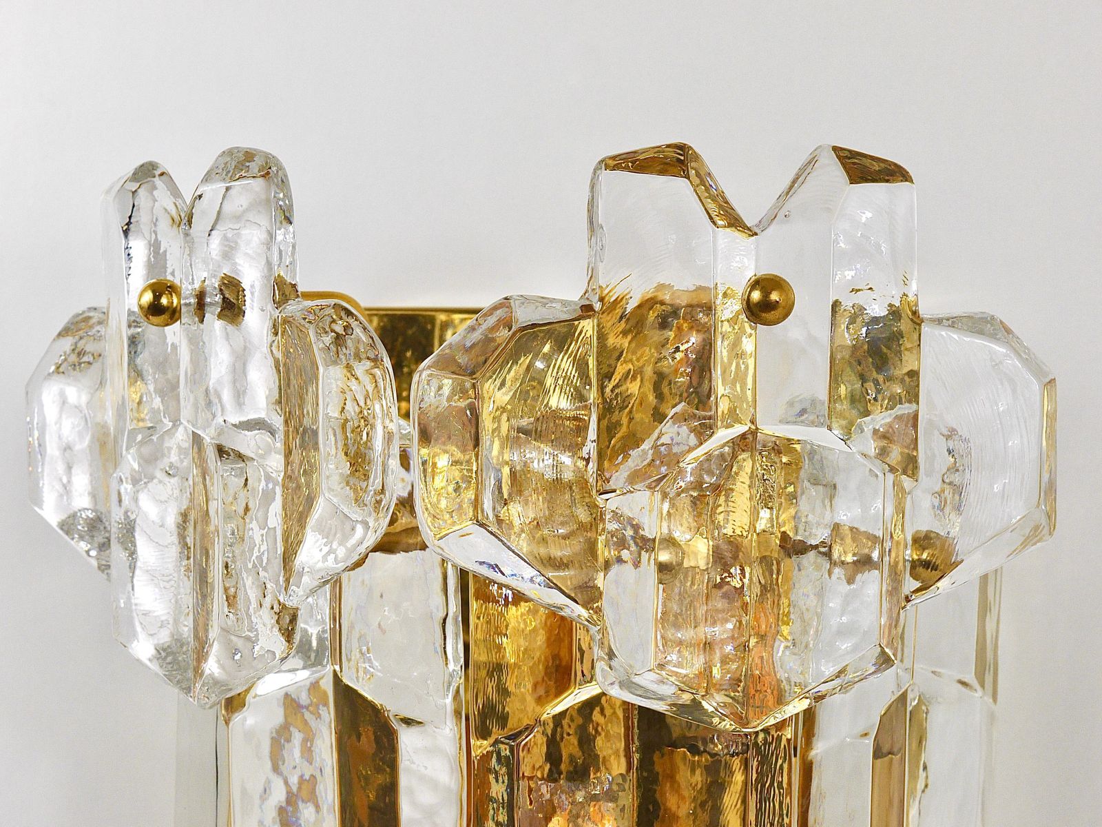 J. T. Kalmar Large Palazzo Midcentury Gilt Brass 6 Crystal Icicle Glass Scone photo vinterior