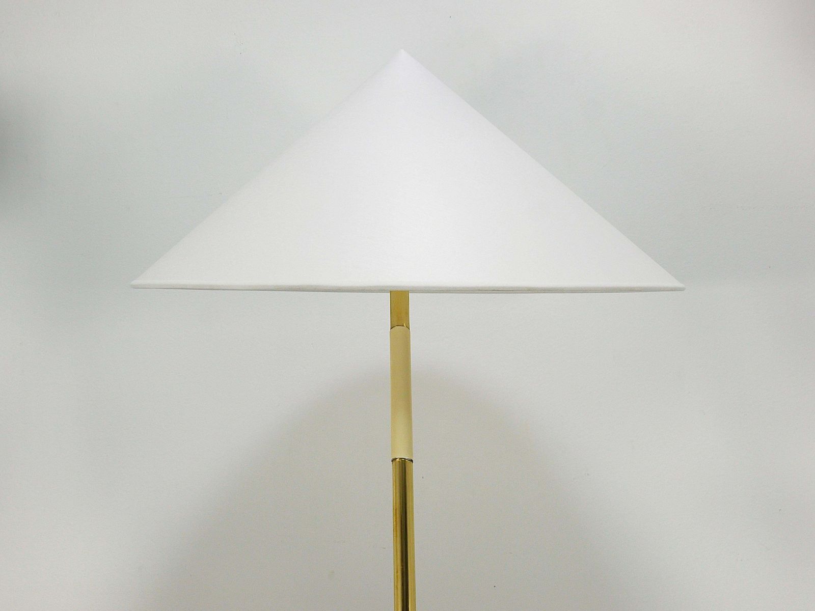 photo vinterior Rupert Nikoll Sumatra Mid Century Brass Floor Lamp, Vienna, Austria, 1950s
