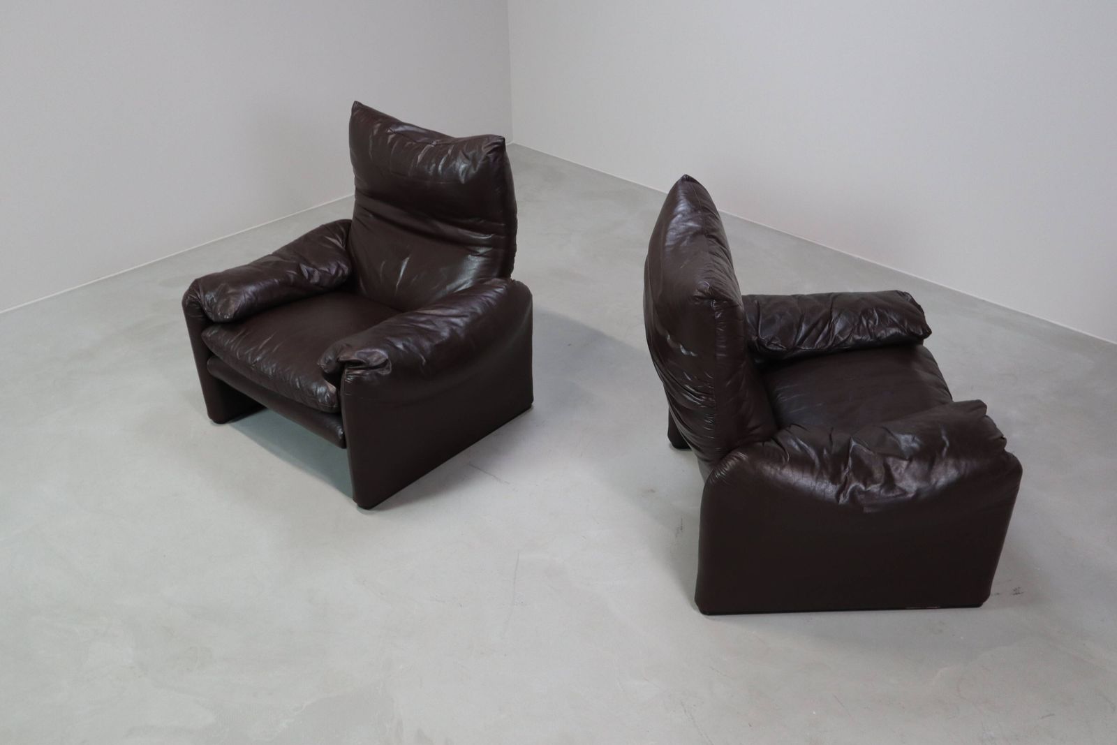 Pair Of Maralunga Leather Armchairs By Vico Magistretti For Cassina, 1974 photo furniture