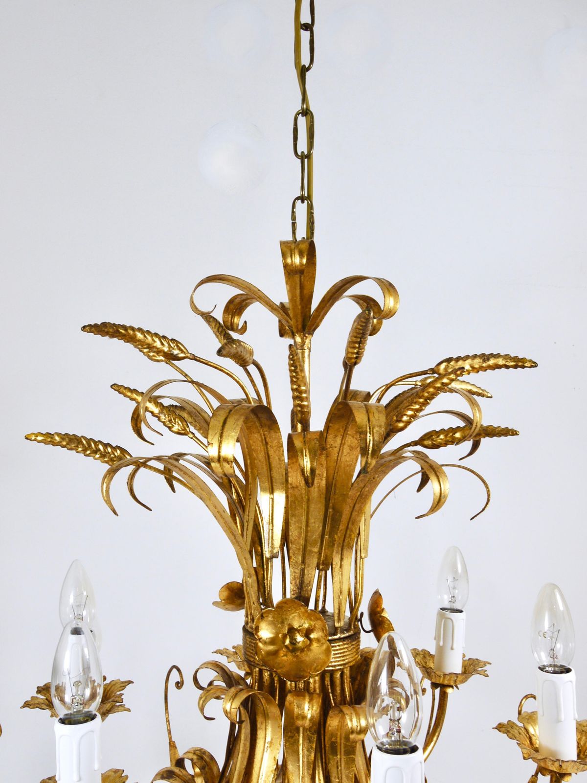photo vinterior Hans Kögl Xl Hollywood Regency Wheat Floral Bouquet Gilt Iron Chandelier, 1970s