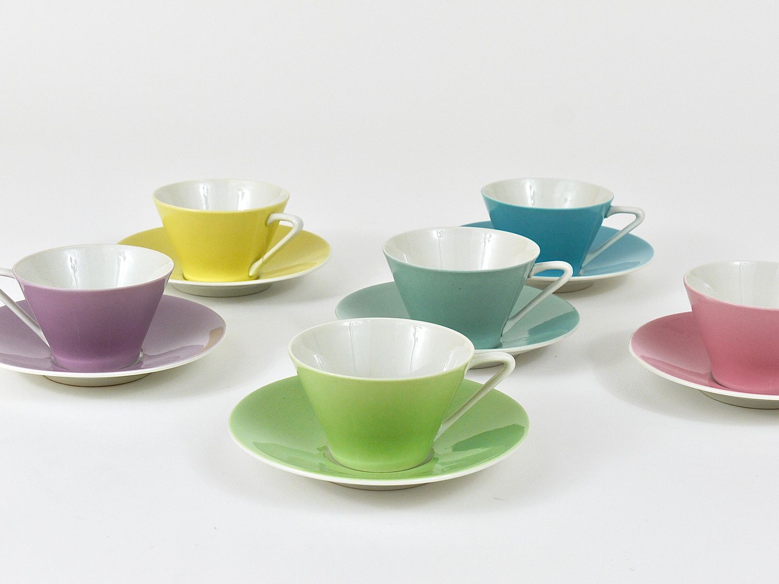6 Midcentury Pastel Daisy Porcelain Espresso Coffee Cups, Lilien, Austria, 1950s photo for sale