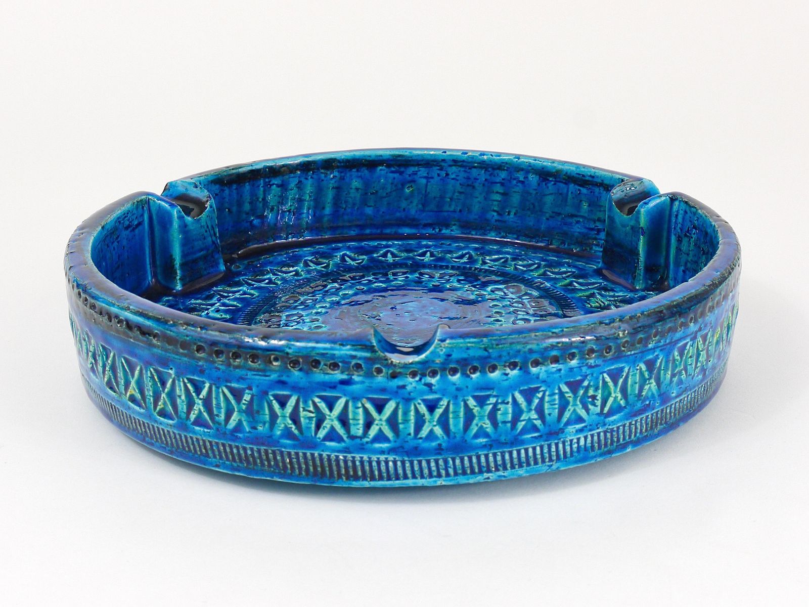 photo vinterior Aldo Londi Bitossi Very Large Round Rimini Blue Glazed Midcentury Ashtray, 1950s