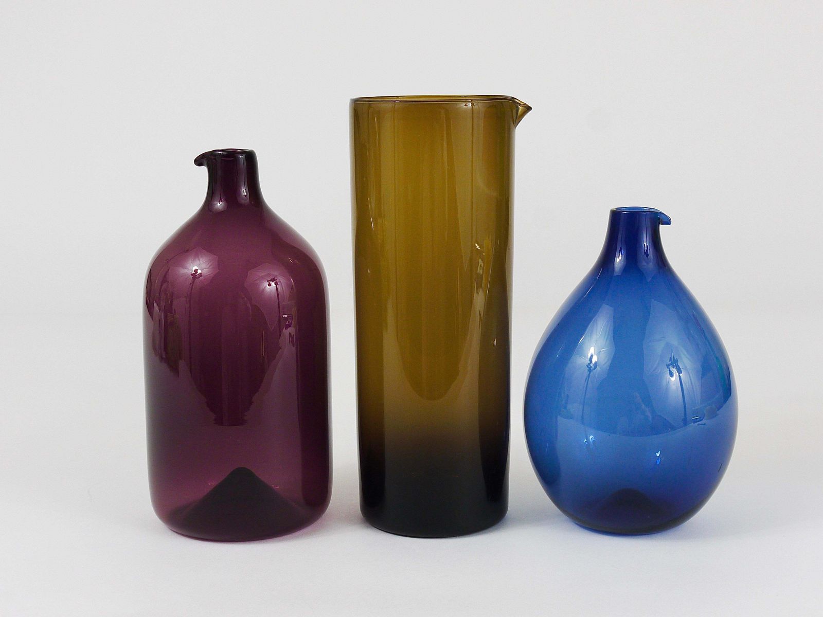Signed Purple Timo Sarpaneva Pullo Bird Bottle Glass Vase, Iittala, Finland photo furniture