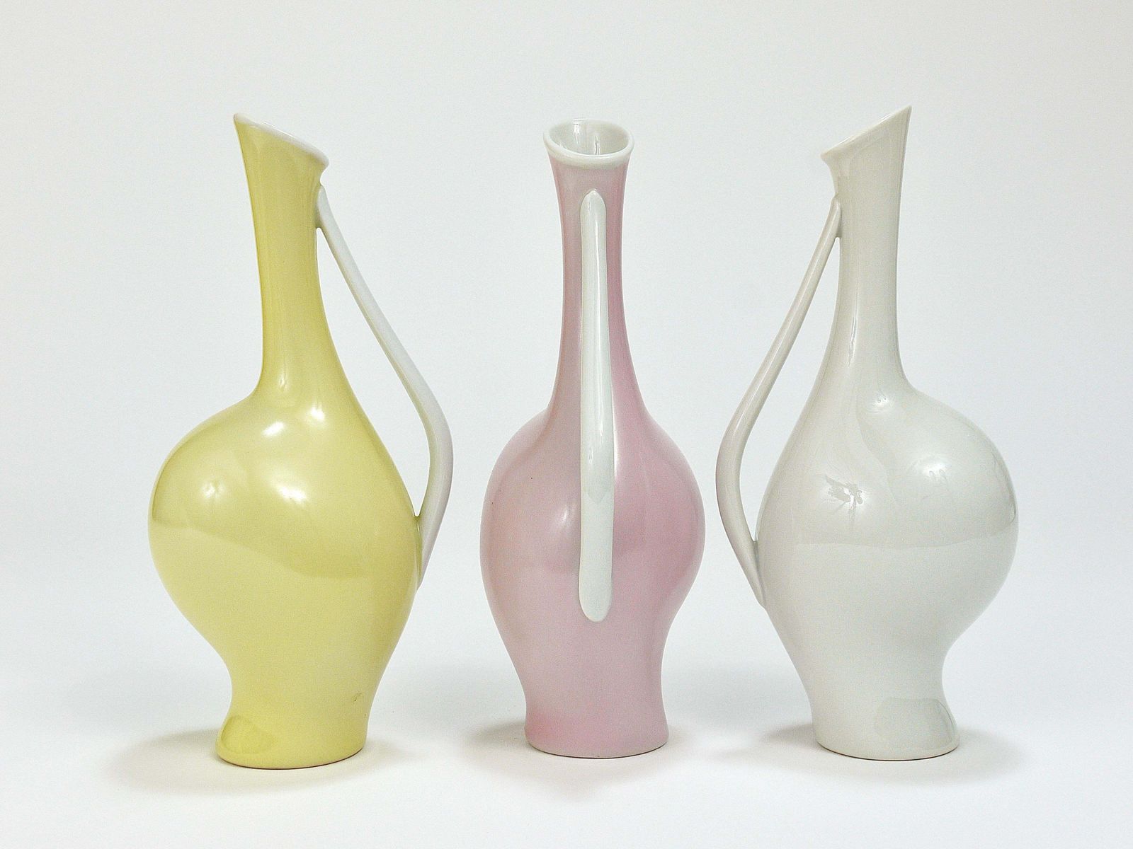 3 Rosenthal „Luise“ Midcentury Porcelain Pastel Vases, Fritz Heidenreich, German photo for sale