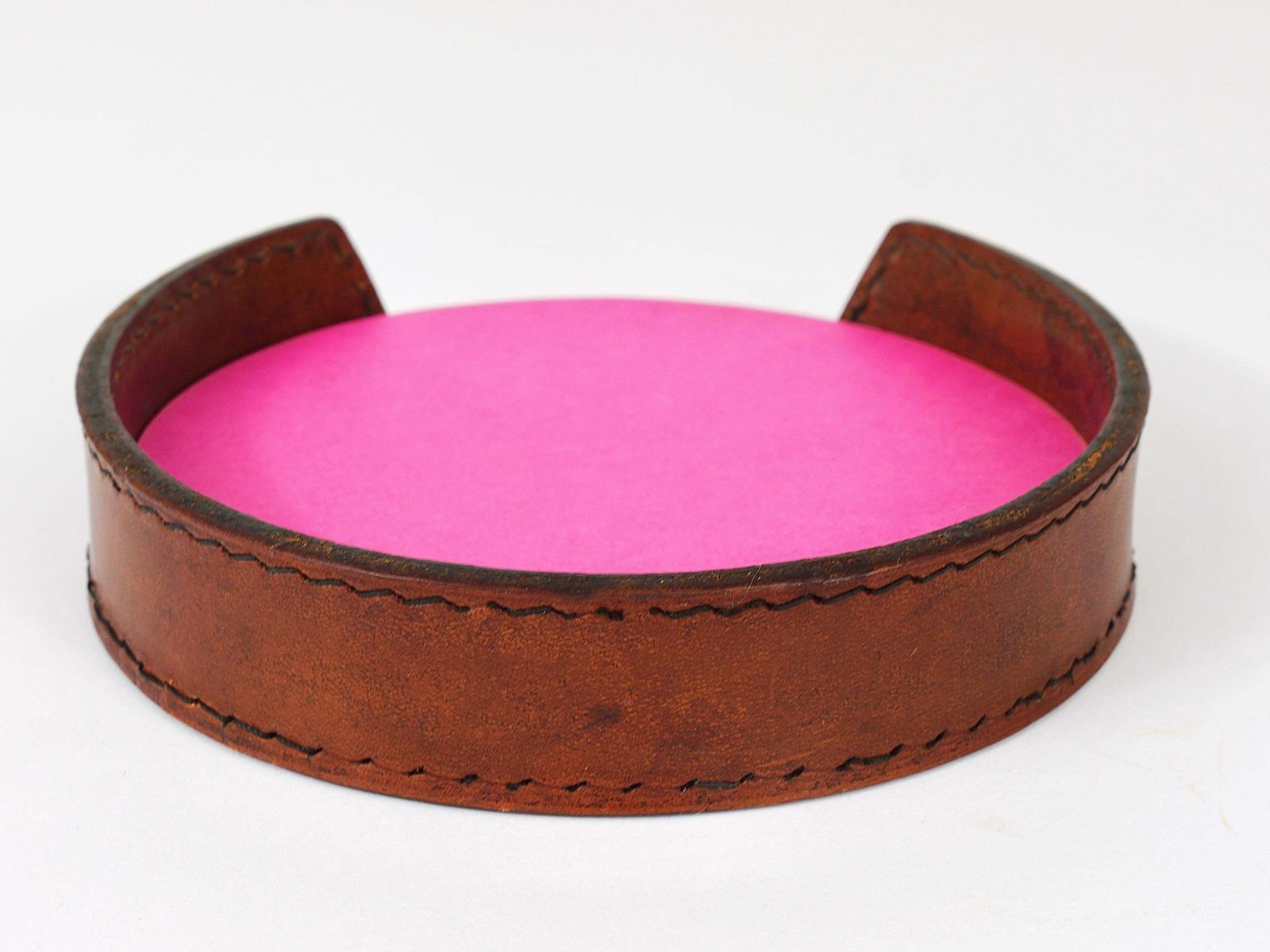 Midcentury Carl Auböck Brown Tan Leather Note Dispenser Holder, Austria, 1950s photo vinterior