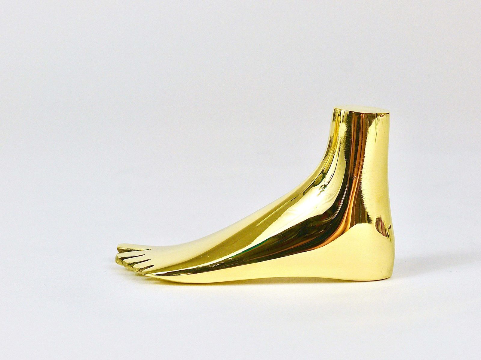 219.0 Signed Carl Auböck Midcentury Brass Foot Paperweight Handmade Sculpture photo