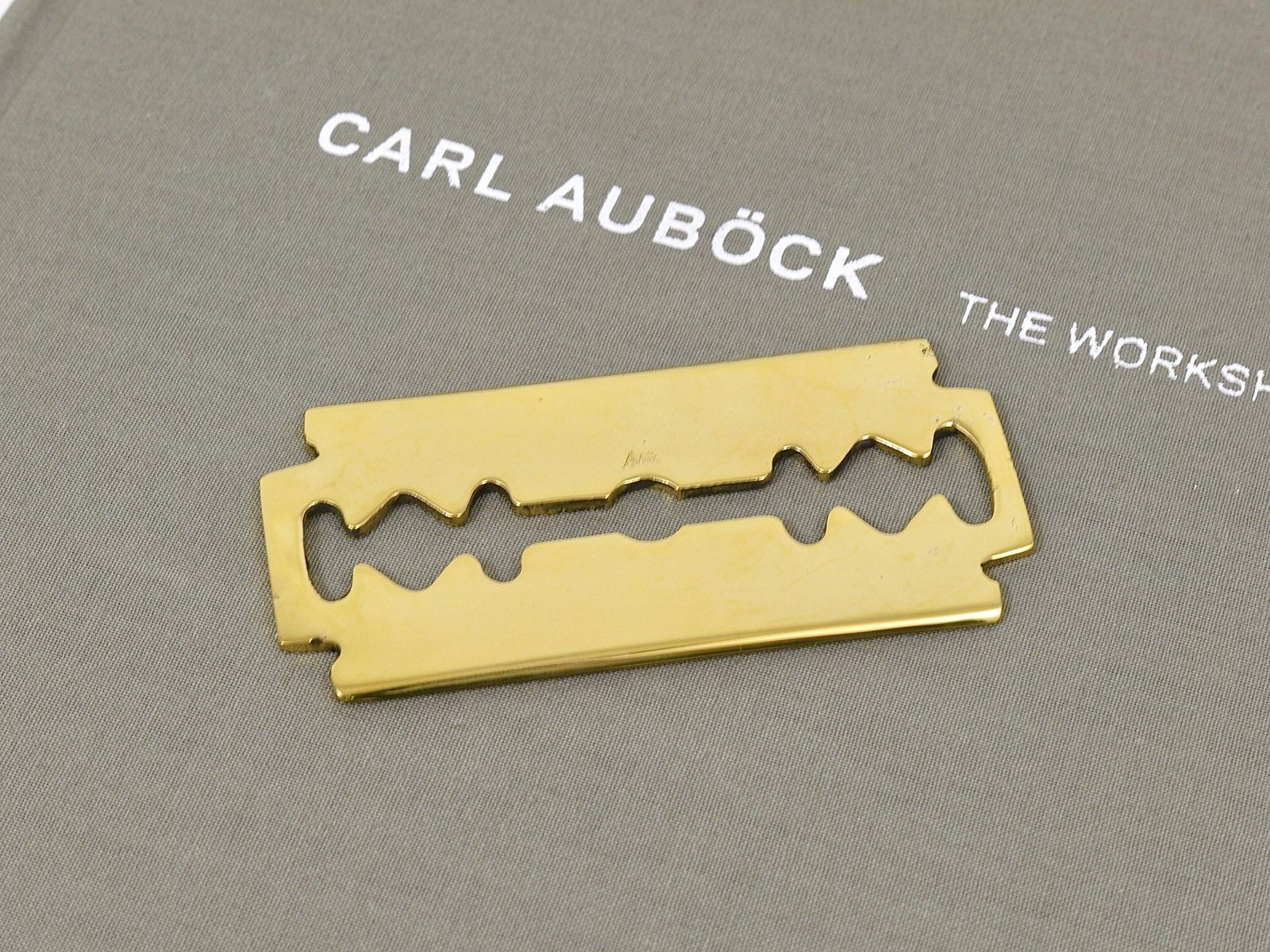 Carl Auböck Handcrafted Razor Blade Brass Paperweight #5378, Austria photo furniture