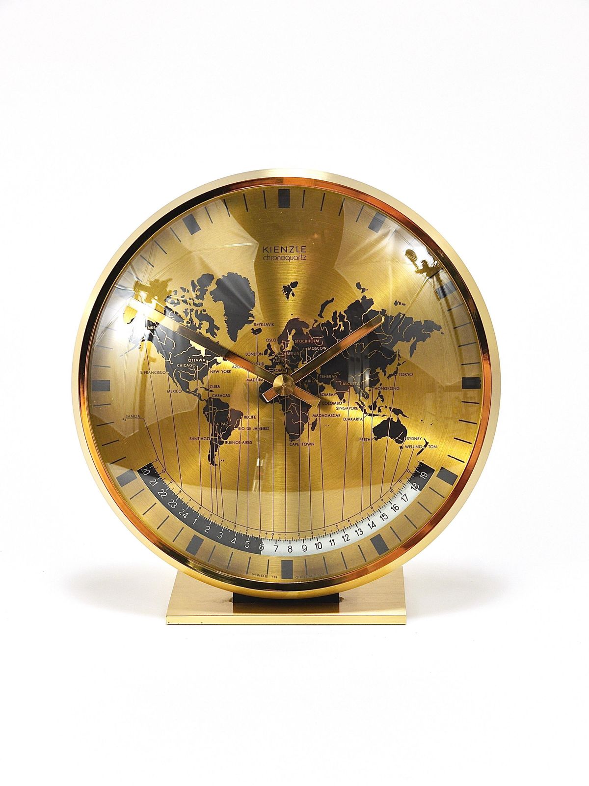 photo vintage Kienzle Gmt World Time Zone Brass Table Clock, Midcentury, Germany, 1960s