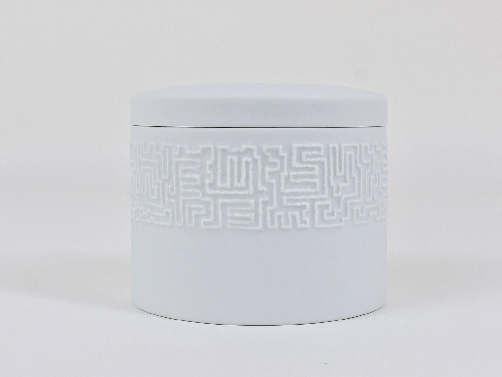 Cuno Fischer Rosenthal Studio Linie White Relief Op Art Bowl With Lid, 1960s photo Home Decor