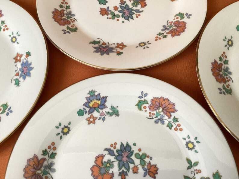 1970s Royal Doulton ‘Madrigal’ Dinner Plates H5014 (Set Of 4), Royal Doulton Madrigal Design, Fine Bone China, Royal Doulton 10.5” Plates photo 50.0