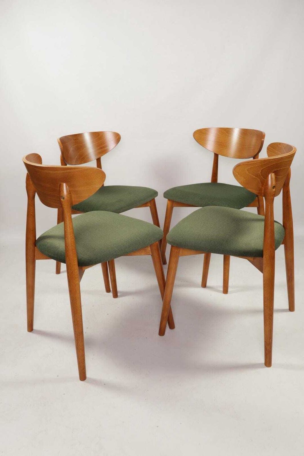 Modern Dining Chairs Set Of 4 , Green Velvet Fabric Office Chairs, Beech Wooden Chairs
