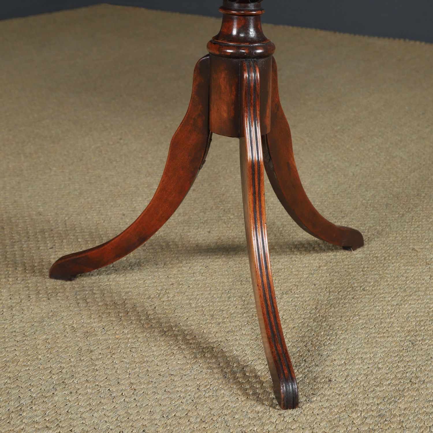 photo for sale English Regency Satinwood Burr Oak & Yew Wood Wine Round Circular Wine / Centre / Occasional / Lamp Pedestal Table (Circa 1820)
