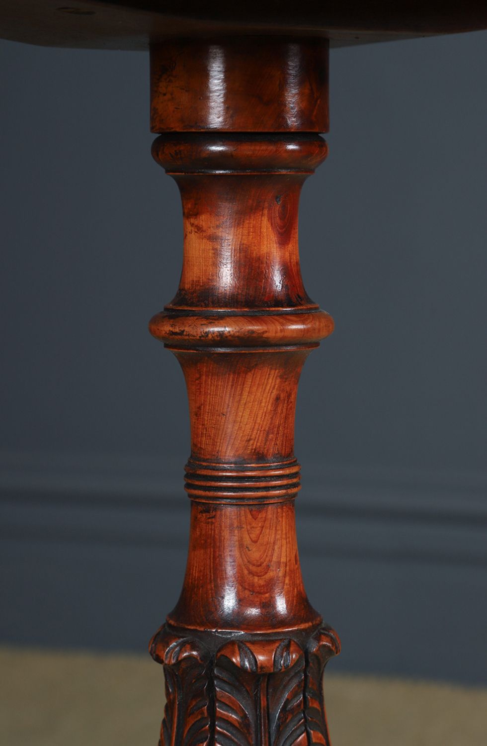2150.0 English Regency Satinwood Burr Oak & Yew Wood Wine Round Circular Wine / Centre / Occasional / Lamp Pedestal Table (Circa 1820) photo