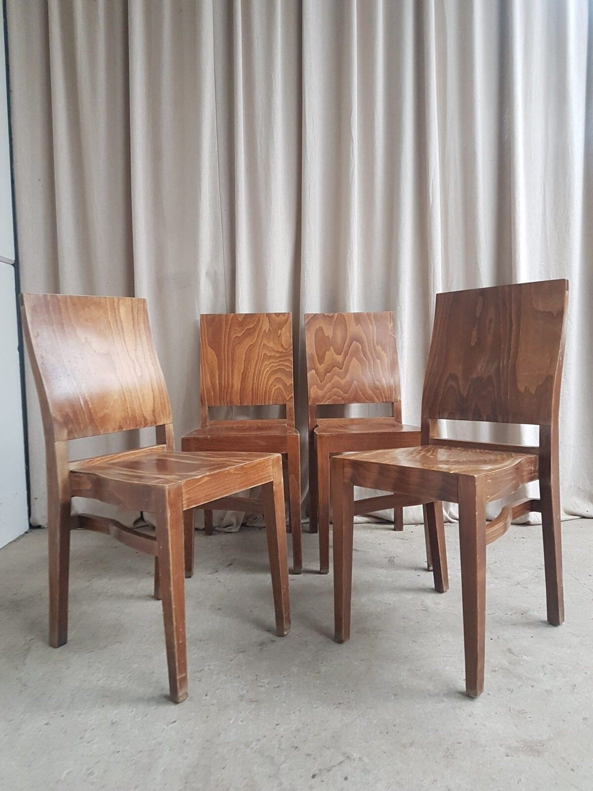 Vtg Mid Century Style  Set Of 8 Stacking Dining Chairs R708