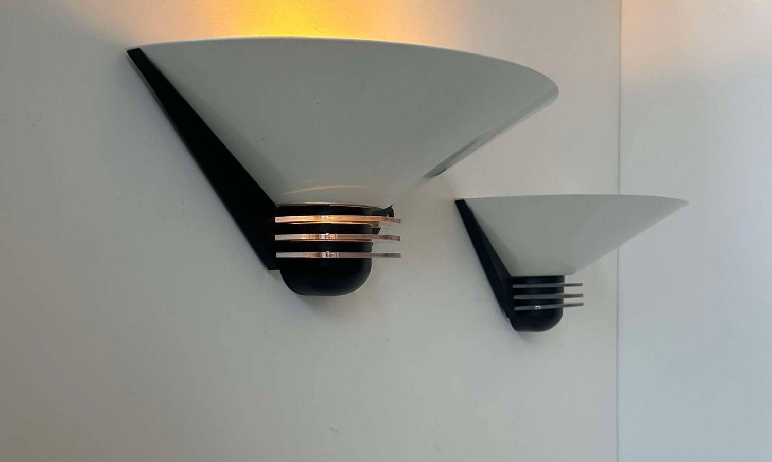Pair Of Vintage Wall Lights, White Lacquered Metal, France 1980 photo for sale