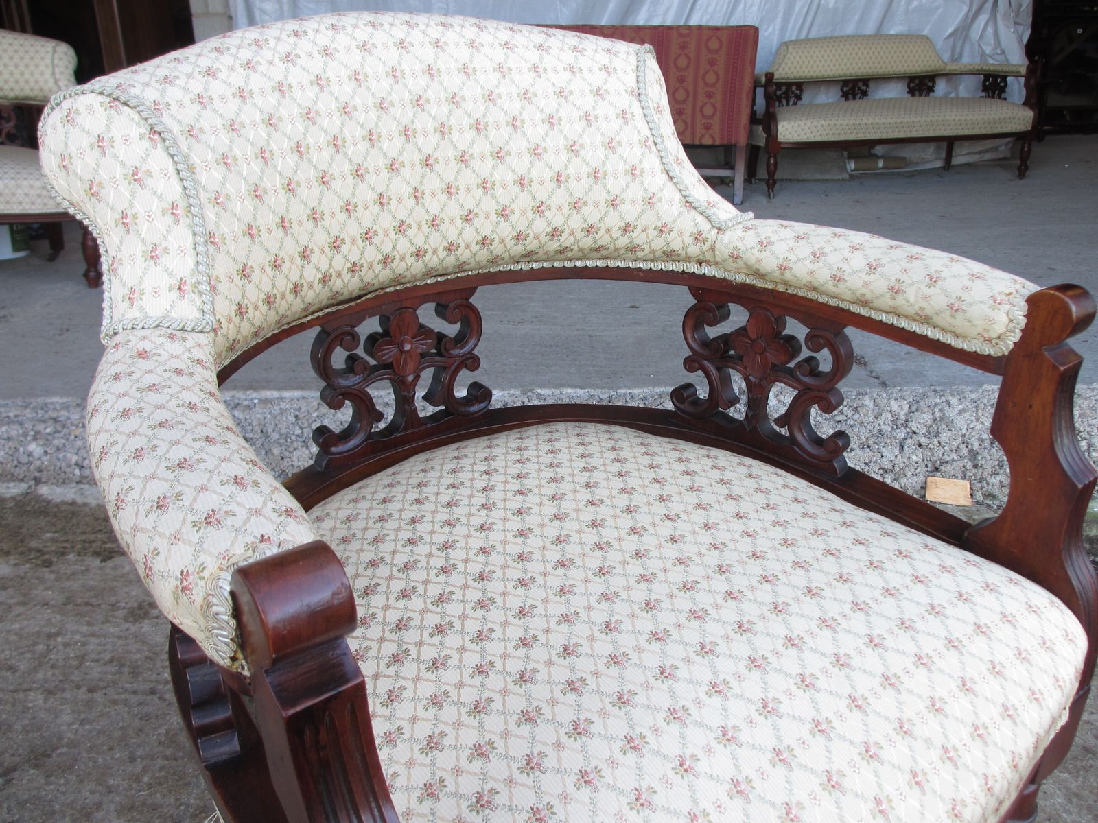 photo vinterior Pair Of Edwardian Mahogany Upholstered Tub Armchairs